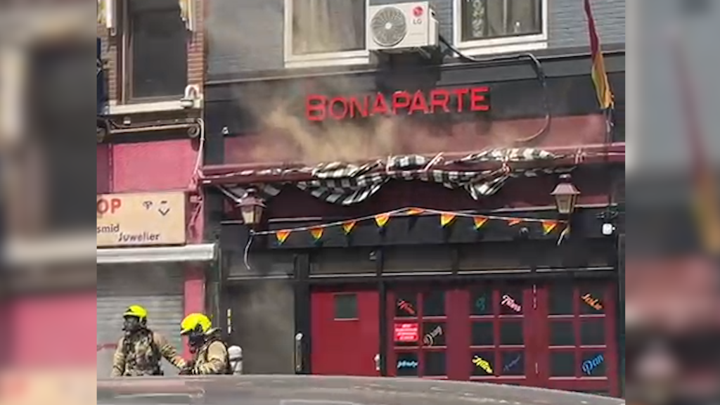 Grote Brand Breekt Uit In Bonaparte Op De Nieuwe Binnenweg OPEN Rotterdam