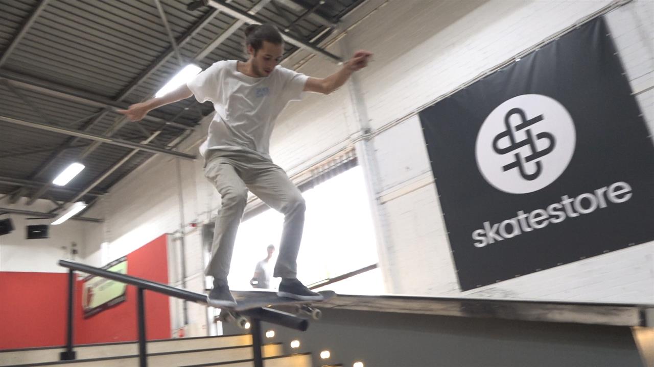 gracht De volgende lastig Bij Skateland leren ook volwassenen skateboarden - OPEN Rotterdam