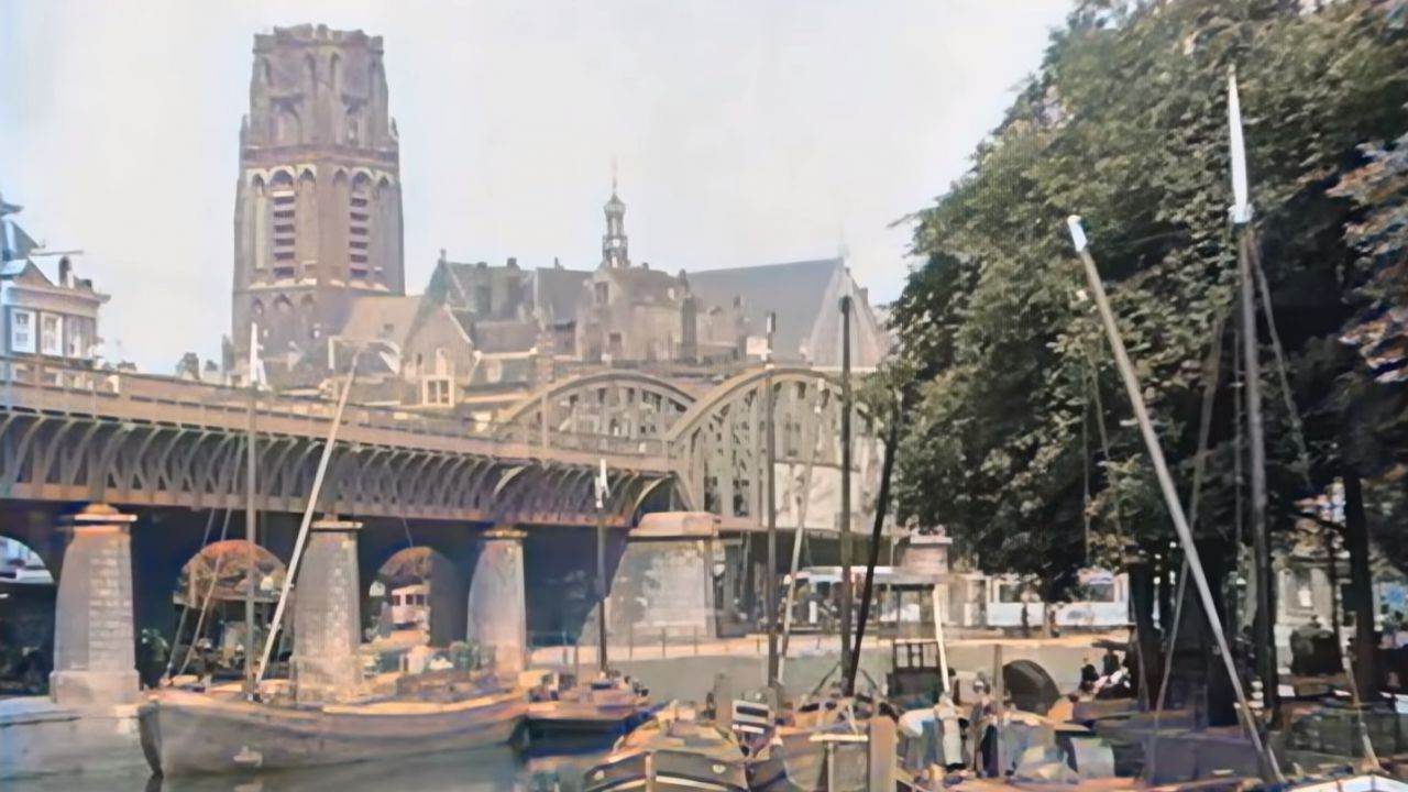 De Oude Haven, de Laurenskerk, een tochtje over de Maas: zo zag dat er in 1925 uit