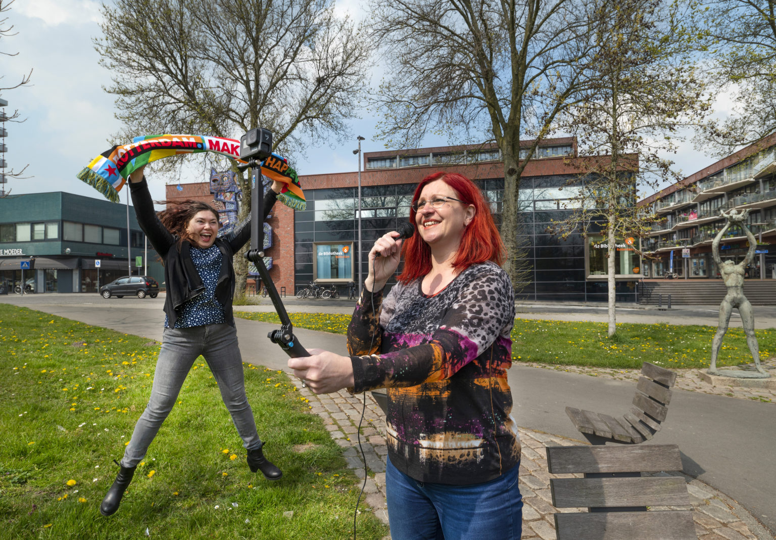 Licht uit en spots aan voor Zingen met Songfestival Hoogvliet OPEN Rotterdam