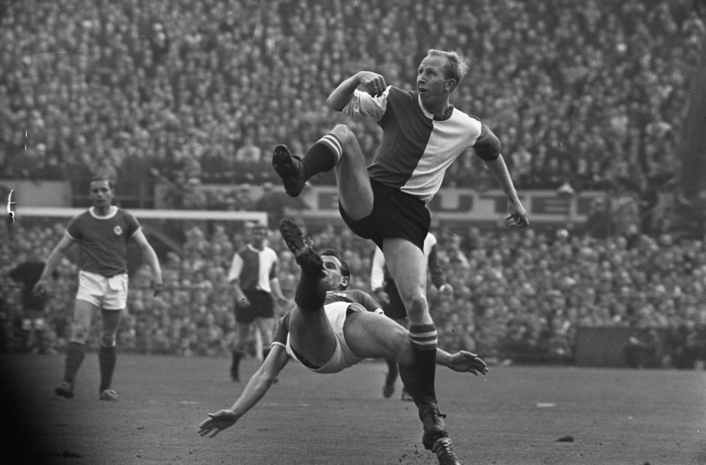 Feyenoord_tegen_GVAV_1-1_Henk_Groot_in_duel_met_Render_Bestanddeelnr_917-6860-1024x675.jpeg