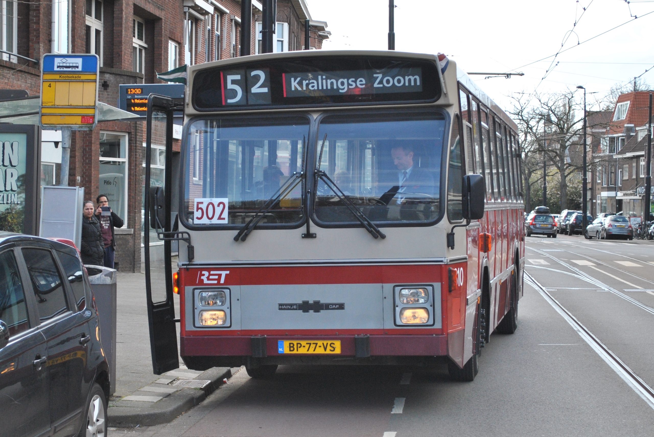 Figuur biografie fout Ouderwetse museumtrams en -bussen sieren Rotterdams straatbeeld - OPEN  Rotterdam