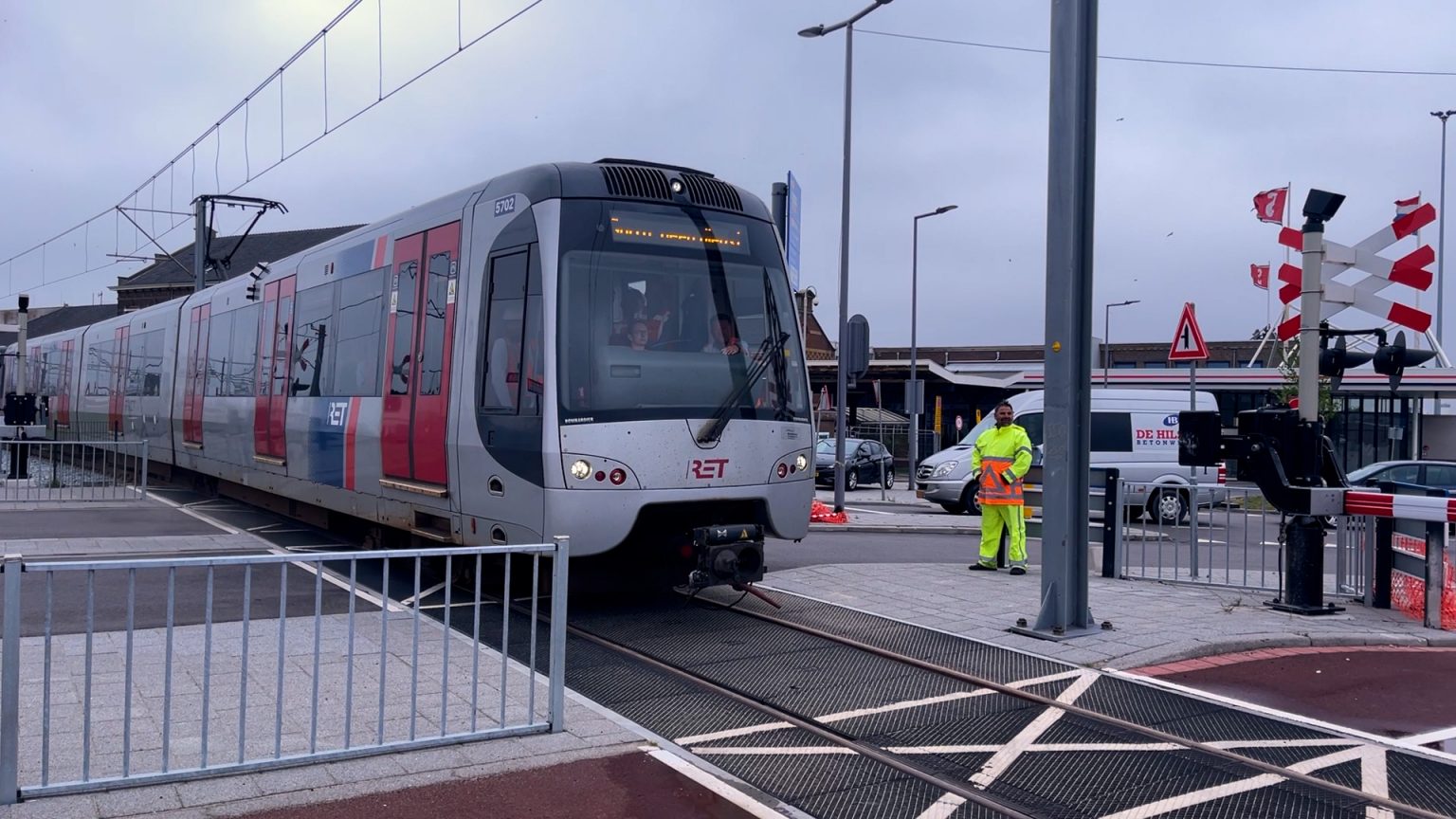 RET test laatste stukje metroverbinding naar het strand van Hoek van Holland OPEN Rotterdam
