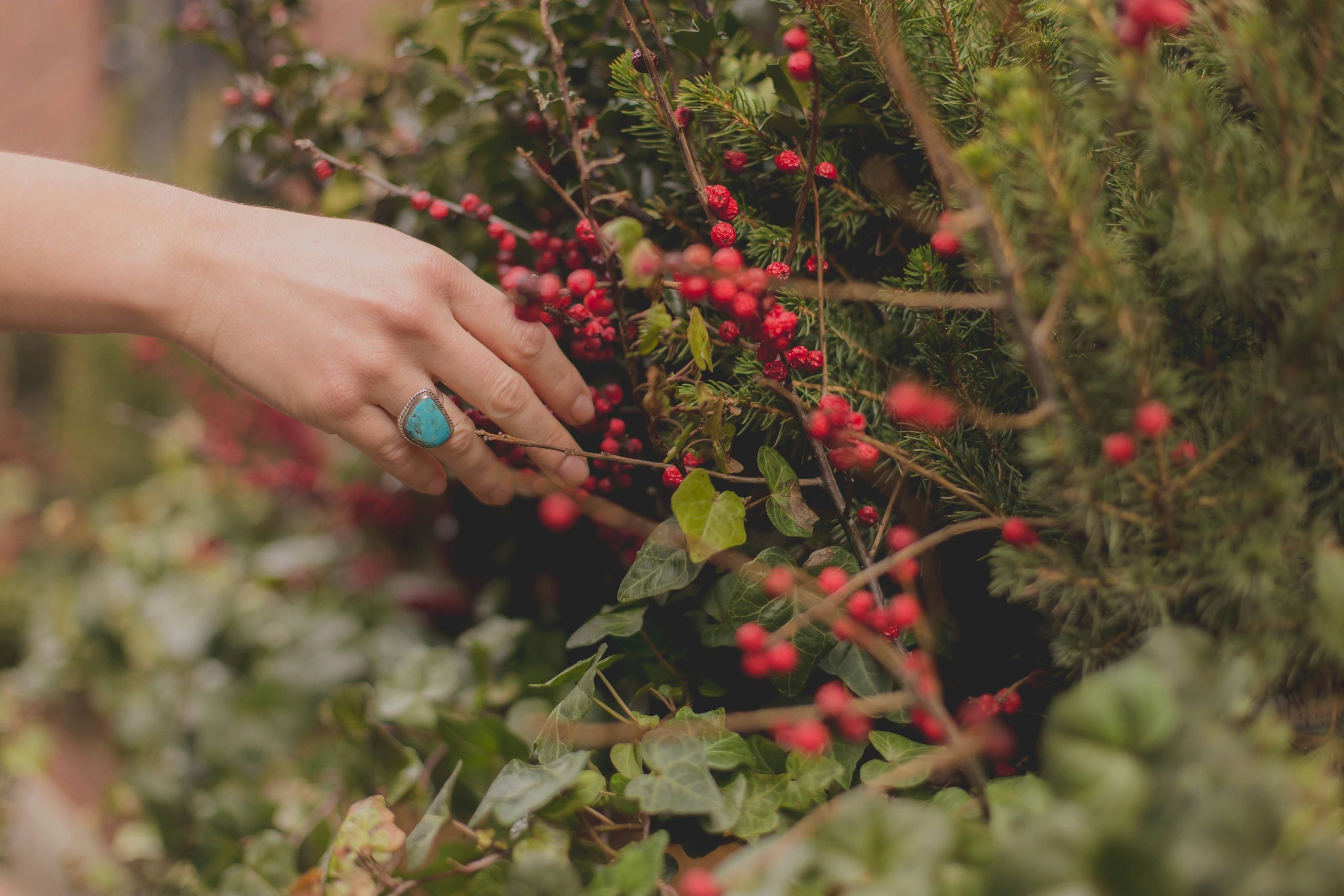 4 mei is dé dag om naakt je tuin bij te werken (maar je moet wel opletten)  - OPEN Rotterdam