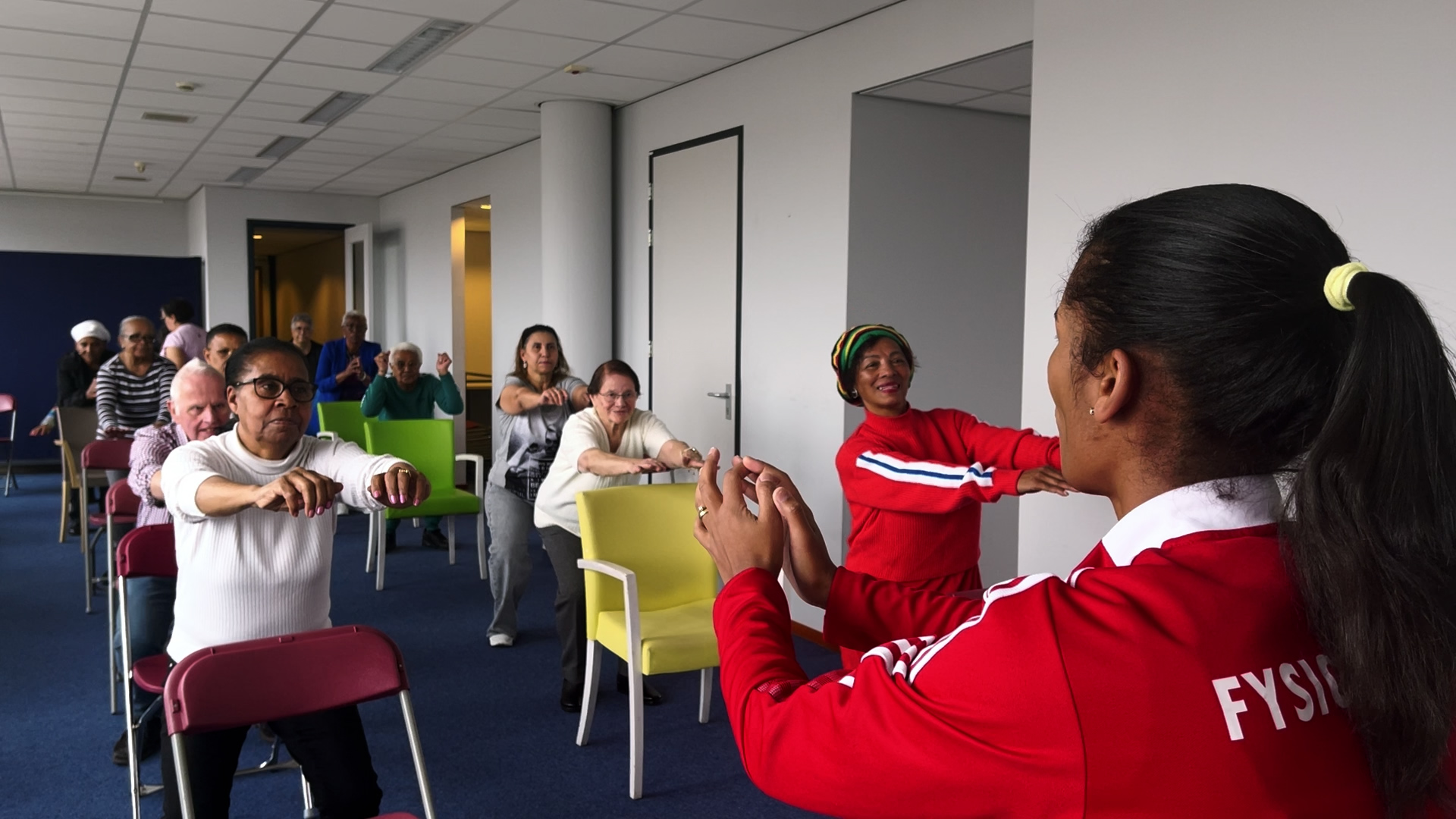 Fatima brengt Kaapverdiaanse vrouwen (en Cees) in Delfshaven samen: ‘Mensen raken in isolement’