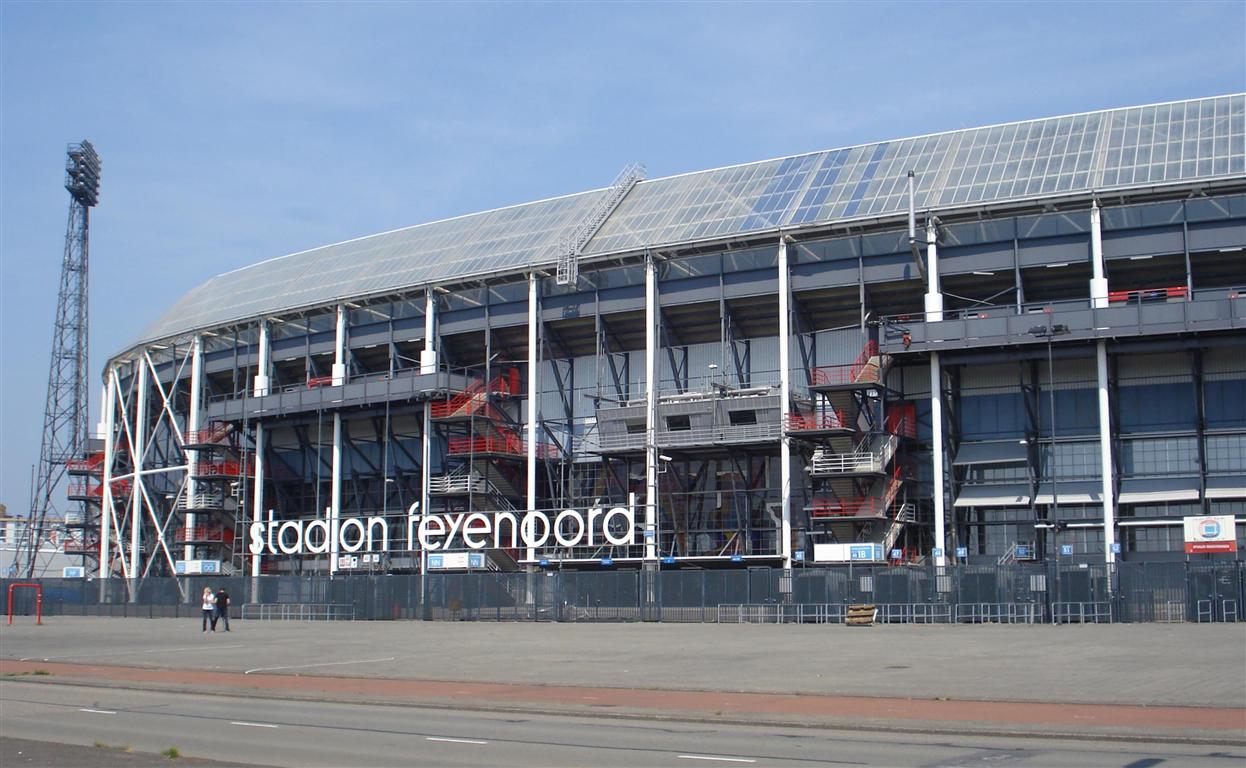 Feyenoord neemt 95 procent van stadion De Kuip over na akkoord met aandeelhouders