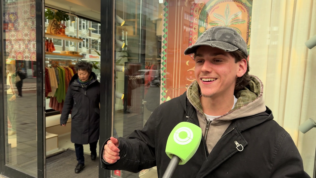 Rotterdammers missen WK-gevoel bij nieuw lied: ‘Het lijkt wel alsof het AI-gecoverd is’