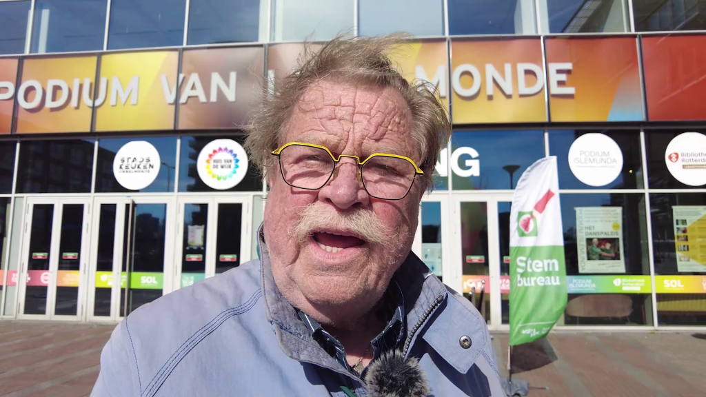 OPEN-vlogger Adriaan stemt in IJsselmonde voor gemeenteraad én wijkraad