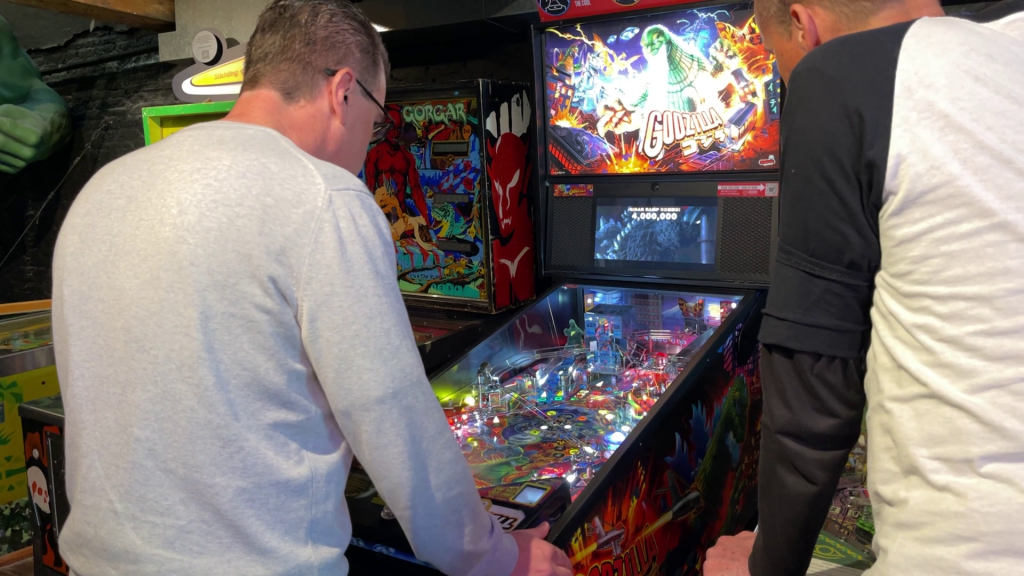 Flippermarathon in Delfshaven: veertien uur knallen op kasten in Pinball Museum